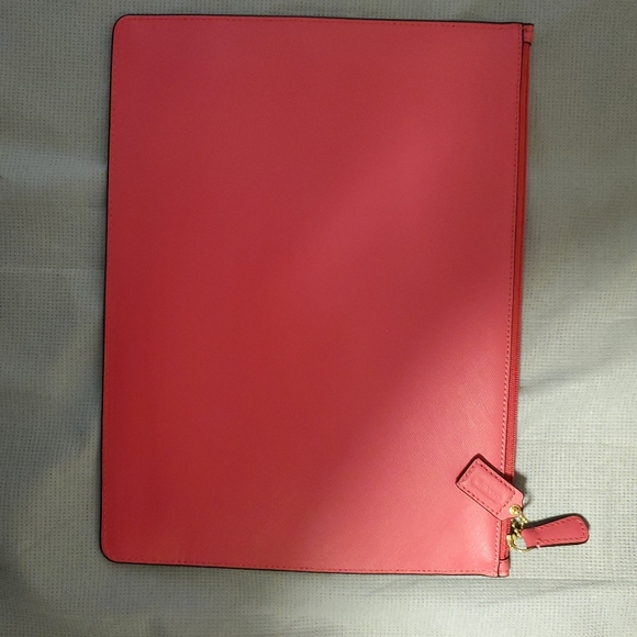 New COACH Large Pouch Clutch Travel IPad Pouch. No tag. - Picture 2 of 2